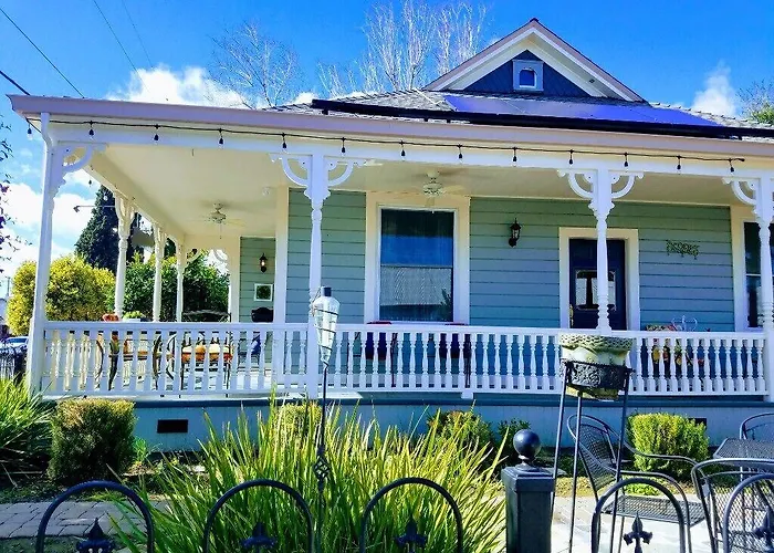 Abbey House Inn (Adults Only)